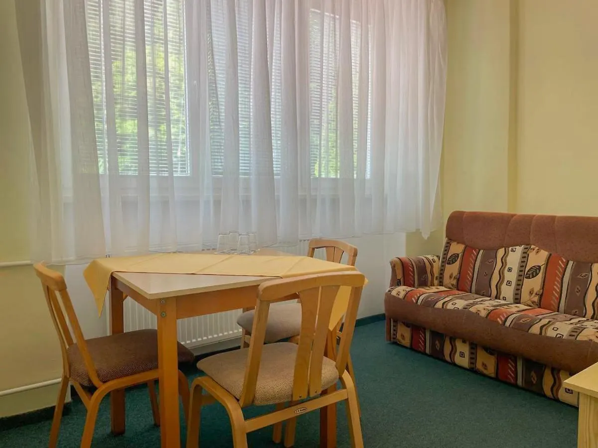 **  Sport Hotel Gejzirpark Karlsbad Tsjechië