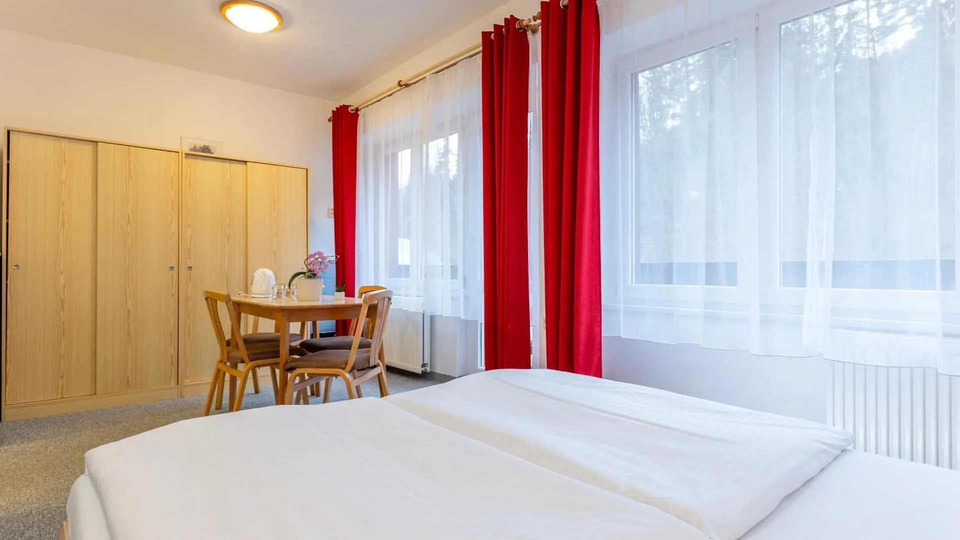 **  Sport Hotel Gejzirpark Karlsbad Tsjechië